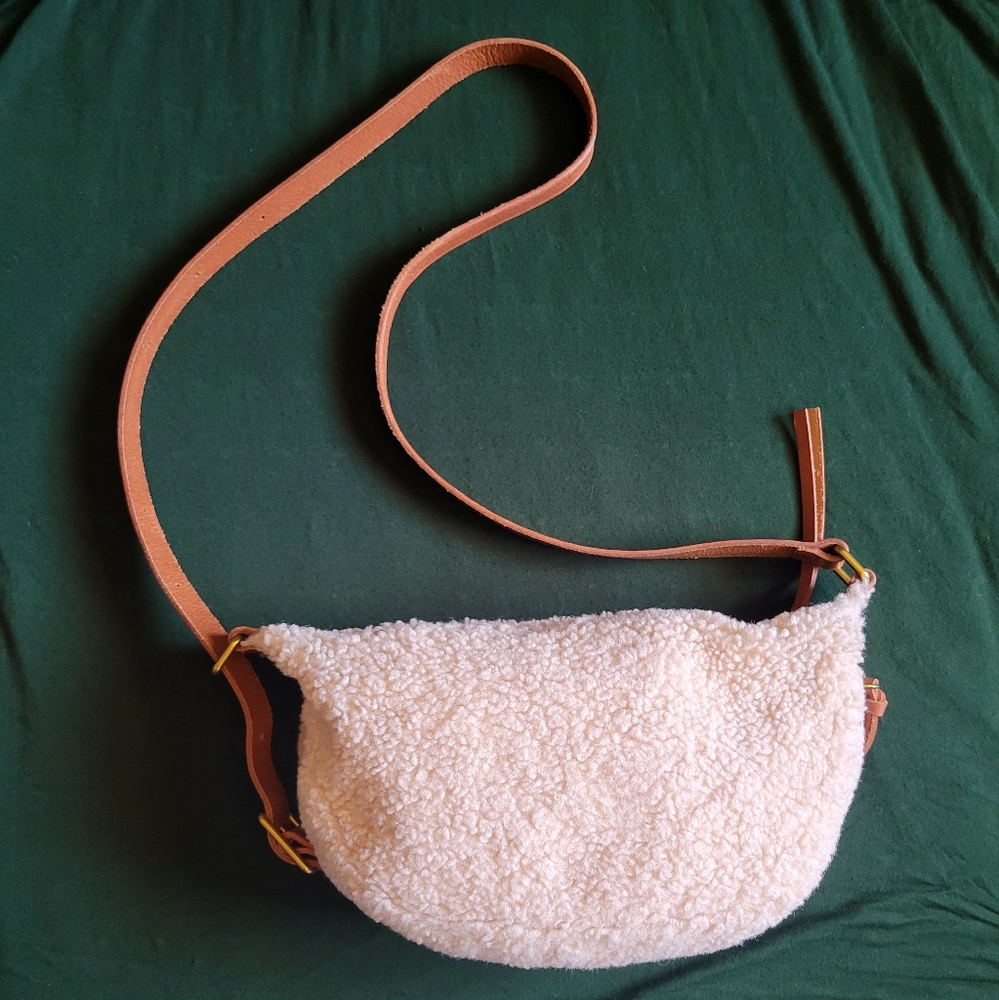 Madewell sherpa sling